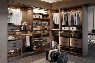 Garderoba „Elite” od GTV to wysokiej jakości rozwiązanie pomagające w sprawnym zorganizowaniu przestrzeni przeznaczonej do przechowywania ubrań.
