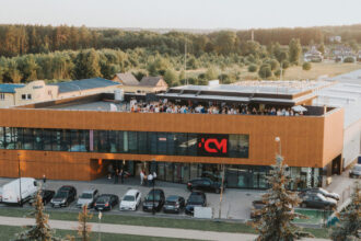 Center-Mebel - siedziba w Białymstoku, budynek - miesięcznik i portal informacyjny branży meblarskiej biznes.meble.pl